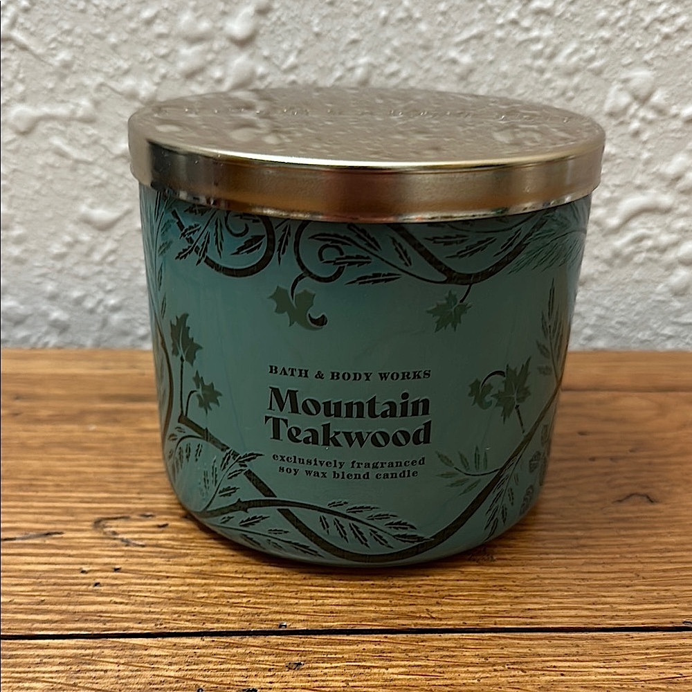 Bath & Body Works Mountain Teakwood 3-wick Candle Jar - Picture 6 of 6
